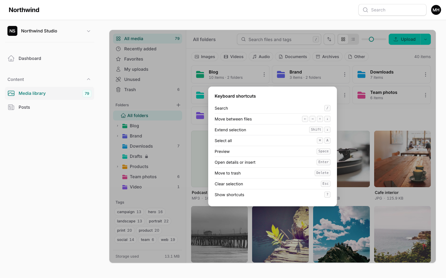 The keyboard shortcuts dialog listing each key and its action